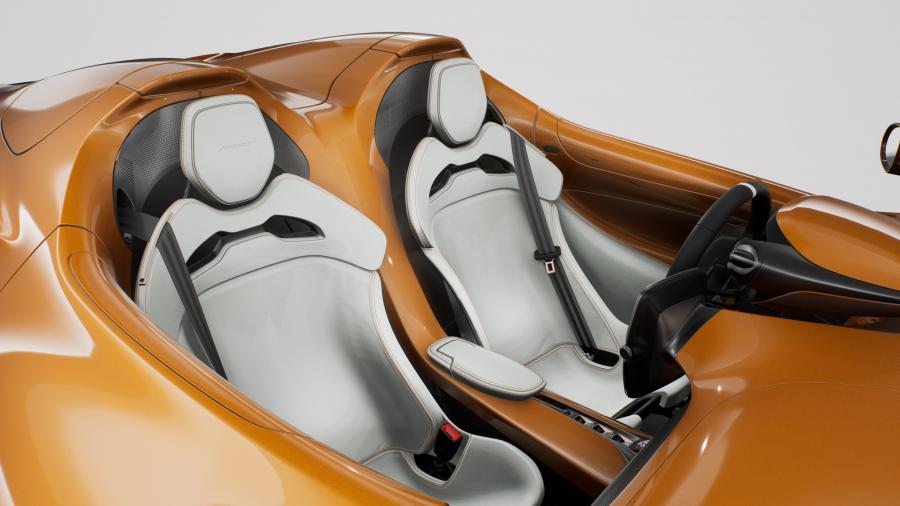Интерьер McLaren Elva M6A Theme 2020 года  (фото 12 из 12)